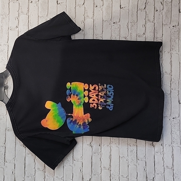 Women's Woodstock 1969 T-shirt, Size Medium - Picture 2 of 4